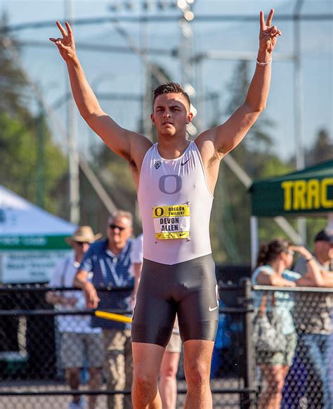 Photos Hayward Fills With Athletes For The Oregon Twilight Meet Kmtr