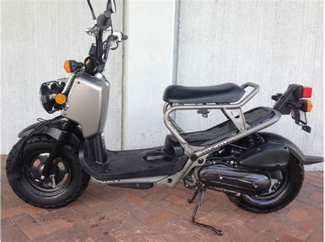 2003 honda ruckus, excellent condition, 9411 miles. 2008 Honda NPS50S Ruckus NPS50 for sale on 2040-motos