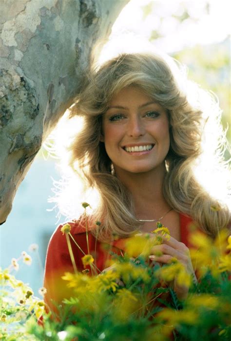 Beautiful Photos Of Farrah Fawcett As Jill Munroe In Charlie S Angels In 1976 Vintage News Daily