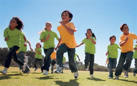 niños haciendo deporte rtv marbella