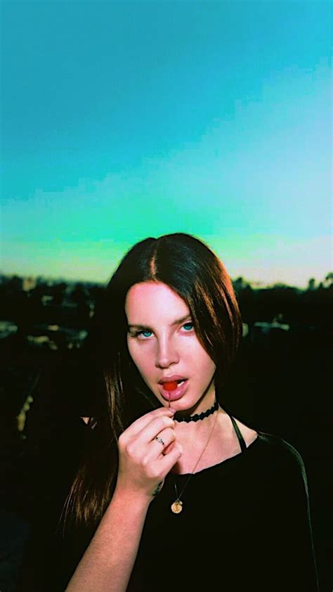Lana Del Rey Aesthetic Wallpaper