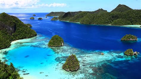 Raja Ampat Haven Eye Beautiful Hd Wallpaper Blue Ocean