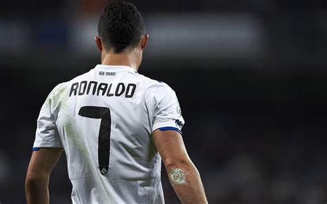 Cristiano Ronaldo Hd Wallpapers Wallpaper Cave