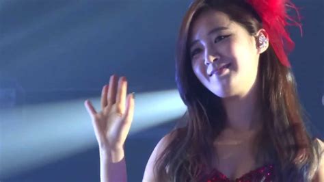 140215 Snsd Girls And Peace World Tour In Macau Kissing You Youtube