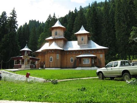 » sesizare (ref la p.02). Manastirea Rarau din Chiril, manastiri Suceava, Sky Trip