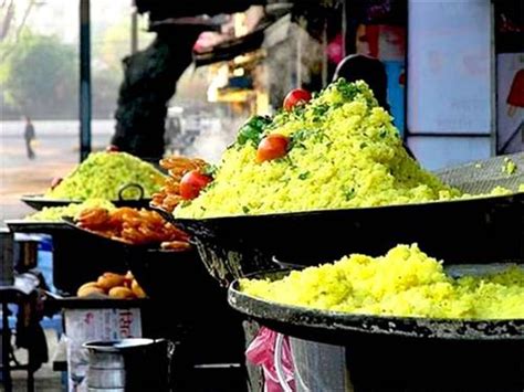 Chappan Chowk In Indore Food In Chappan Bazaar Indore