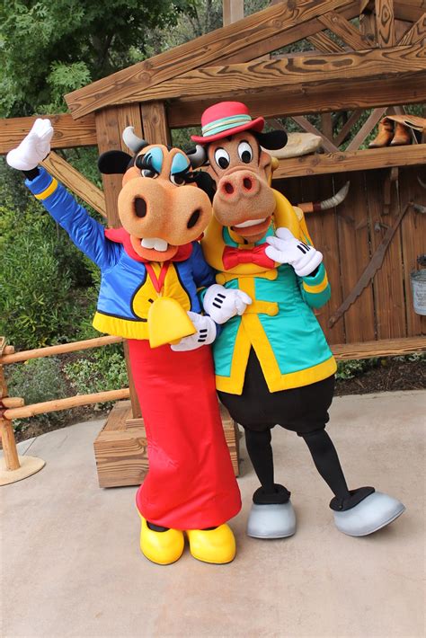 Meeting Clarabelle Cow And Horace Horsecollar Taken On May Flickr