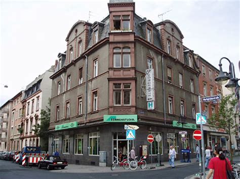 With nearly eighty locations throughout frankfurt and surrounding areas it is almost impossible to go a day without seeing the red and yellow name of backer eifler, their branded packaging noted on streets and even in the. Leipziger Straße | Fassadenrestaurierung ...