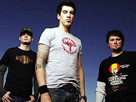 theory of a deadman hot or not