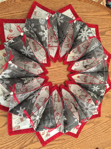 Poorhouse Quilt Designs Foldn Stitch Wreath Ptrn Home Templates