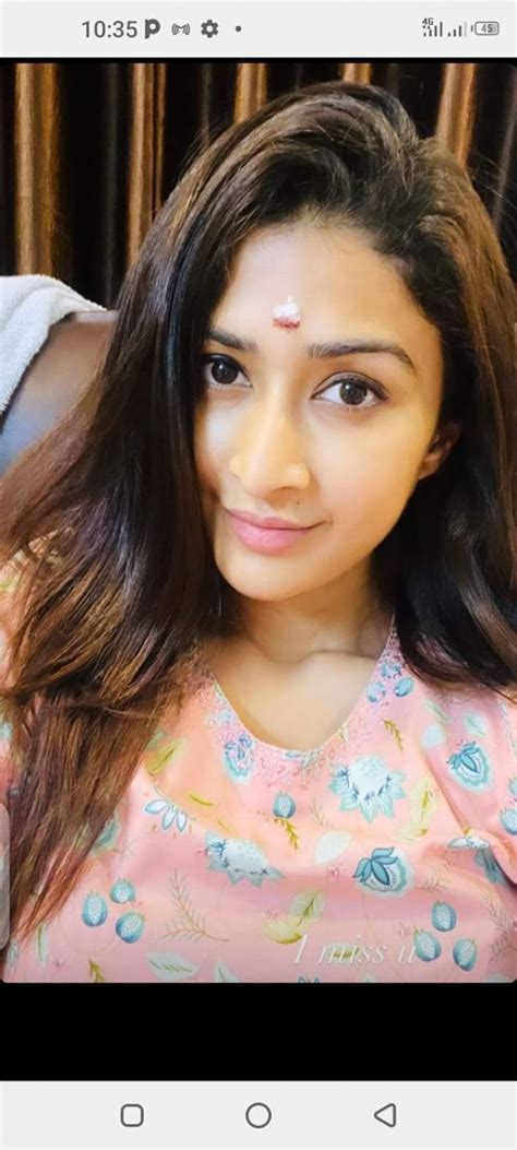 Farnaz Shetty Unseen And Rare Photos