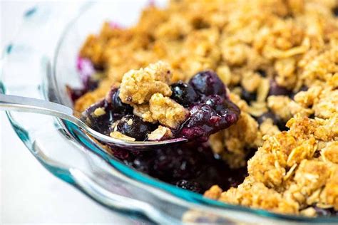 this easy blueberry crumble recipe with perfectly cooked blueberries topped with a buttery oat