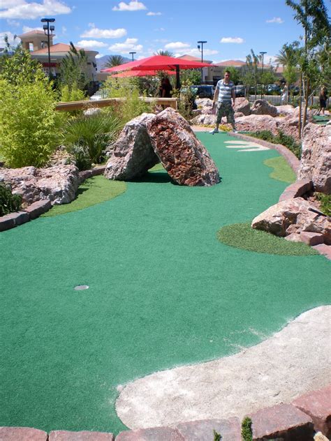 Try your skill or just practice your putt on the practice putting green. The Ham and Egger Files: Crazy World of Minigolf Tour ...