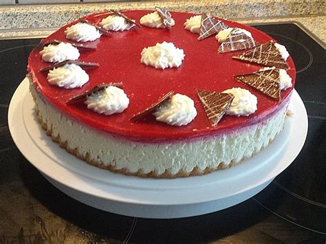 Torte für mindestens 3 stunden kühlen und vor dem servieren mit den übrigen kokosraspeln und himbeeren dekorieren. Philadelphia - Torte mit Himbeeren | Rezept | Philadelphia ...