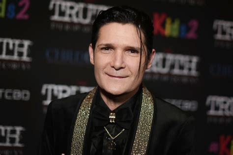 Charlie Sheen Denies Corey Feldman S Sick Twisted Allegation That He