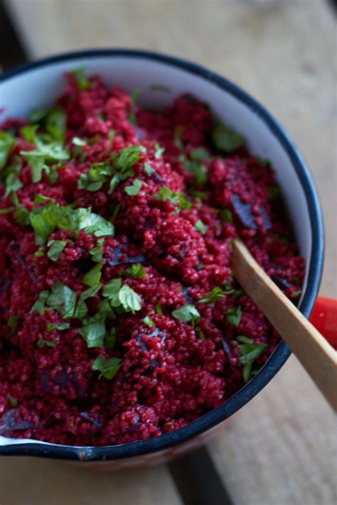 Matschepfützendevise und Couscous Rote Bete Salat