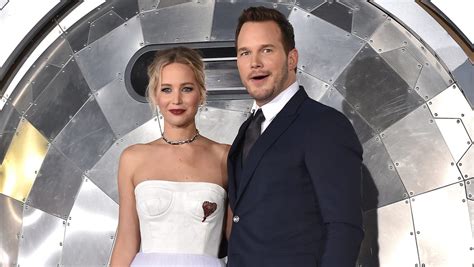 Jennifer Lawrence Chris Pratt Found Passengers Space Sex Totally Awkward