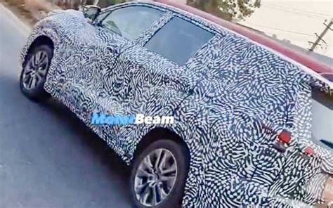 2022 Toyota Innova Spy Shots