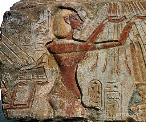 Akhenaten New Kingdom Egyptian Pharaoh Photograph By Science Source