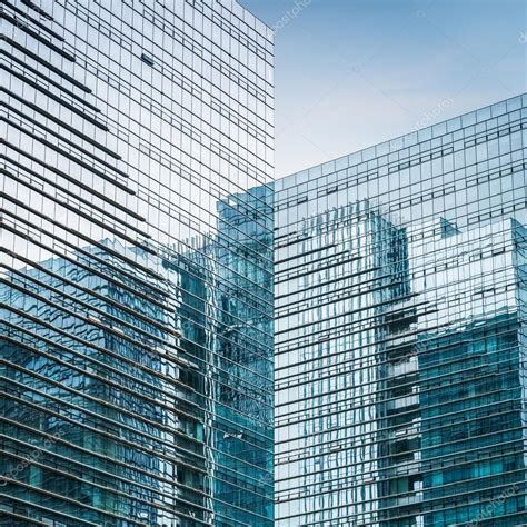 Modern Glass Skyscraper Closeup — Stock Photo © Chungking 54229287