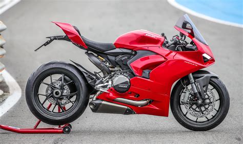 Akrapovic bmw m6 grand coupe (f06) exhaust. PROMO: Buy the Ducati Panigale V2, get this RM28,000 ...