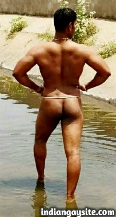 Indian Gay Porn Sexy Desi Hunk Bathing And Flexing Naked In A Pond