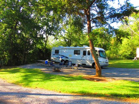 There are three developed campgrounds around the lake with almost 200 available campsites. Camping | Percy Priest Lake