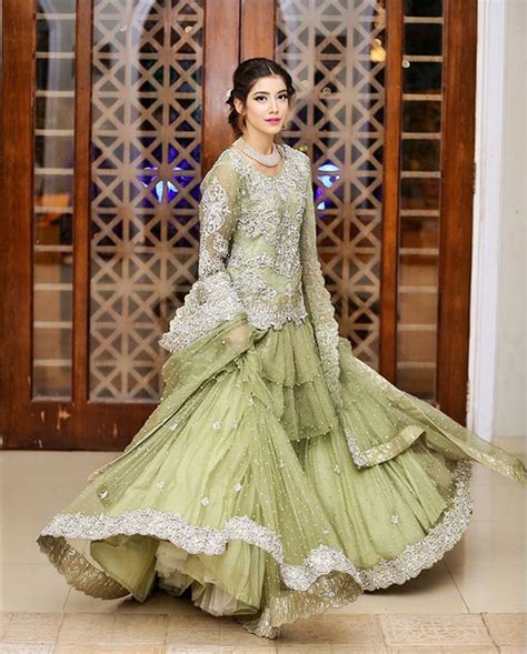 green bridal dress 💚 pakistani bridal dresses pakistani wedding outfits pakistani formal dresses