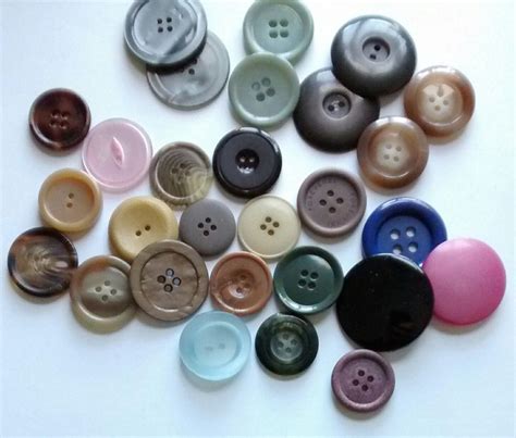 Assorted Large Plastic Buttons By Bygonebuttonboutique On Etsy