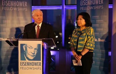 Mari Pangestu Raih Penghargaan Tertinggi Yayasan Eisenhower