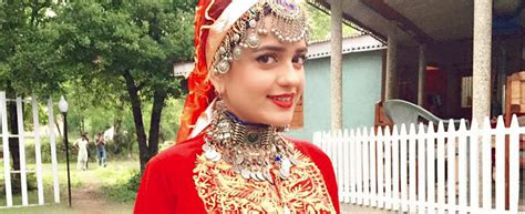 Traditional Dress Of Jammu And Kashmir Zerokaata Studio