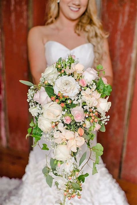 24 Gorgeous Cascading Wedding Bouquets Modern Cascading Or Pageant
