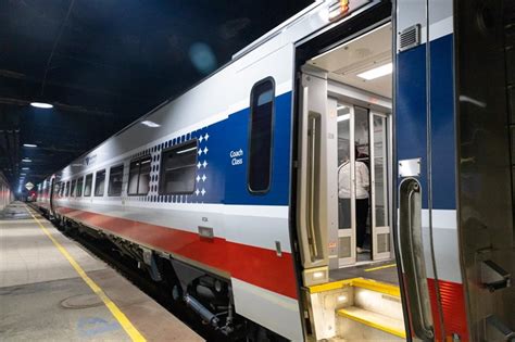 St Louis To Chicago Amtrak Route Begins Faster Service 2 Billion