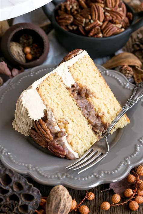 If you want to use something other than allspice, try pumpkin pie spice or cinnamon in the filling. Pecan Pie Cake | Liv for Cake