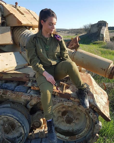 Pin By Mistheking On Israeli Defence Forces Women Idf Women Military