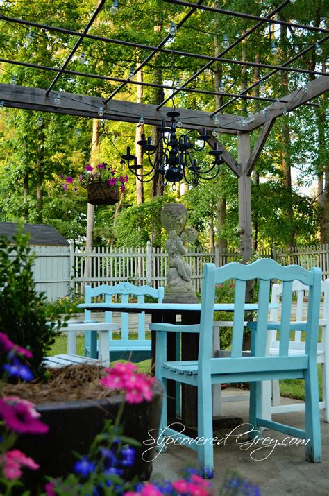 We've recently stocked up on some new feeders. A Little Backyard Paradise - Slipcovered Grey