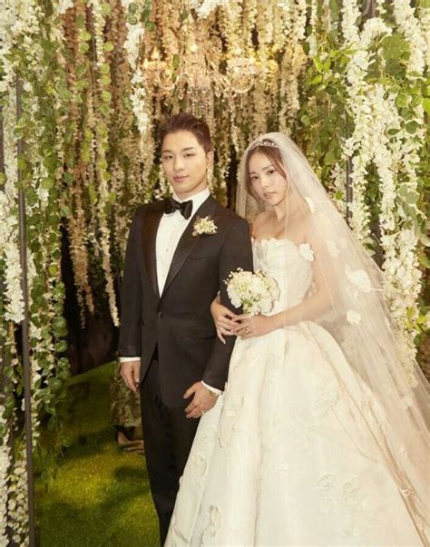 The two started dating back in 2013, and now, have committed to take a more serious step in their relationship by revealing their marriage plans. Taeyang and Min Hyo-rin's official wedding photographs ...