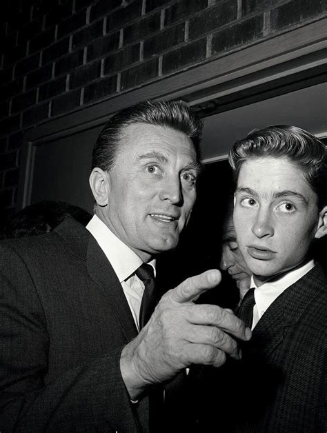 Kirk Douglas And His Son Michael Douglas The Son Would Go On To Win