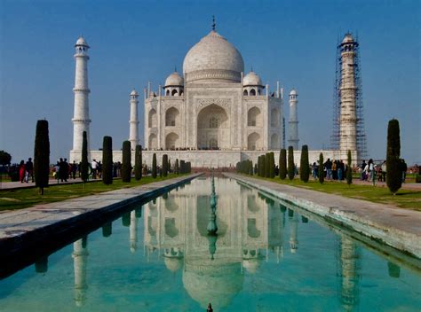Visiting Taj Mahal Travelling Claus