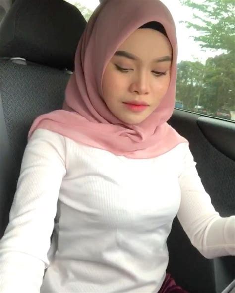 Pin By Mack Zolkifly On Malaysian Beautiful Hijab Hijab Fashionista Girl Hijab