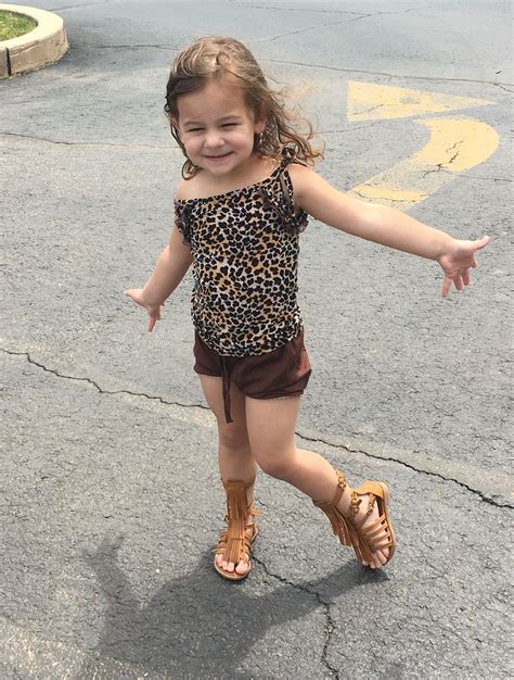 Lola Posing Girls Leopard Shorts Set Little Girls Gladiator Sandals