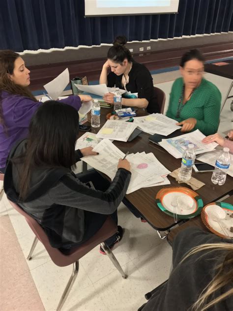 See full bio » discover the latest discussions, news, rumors & gossip about lindsay anne kent below. Lindsay Kent (@LN_Kent) | Twitter