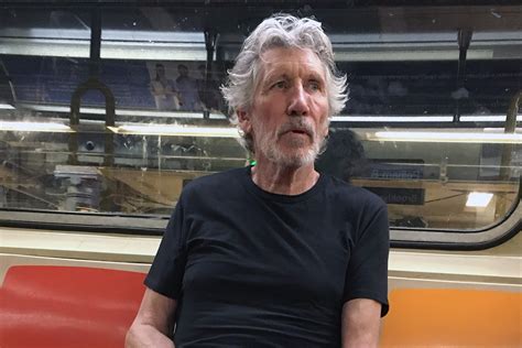 Pink Floyds Roger Waters Rides Nyc Subway