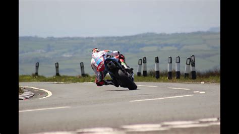 The isle of man tt races : ISLE OF MAN TT RACES 2015 SUPERSPORT RACE WITH MV AGUSTA ...