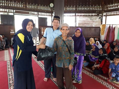 Pengajian rutin setiap hari ahad dalam minggu awal bulan di musholla majelis ta'lim almunawwarah buduran, sidoarjo. Pengajian dan Bantuan kepada Penarik Beca - RS ...