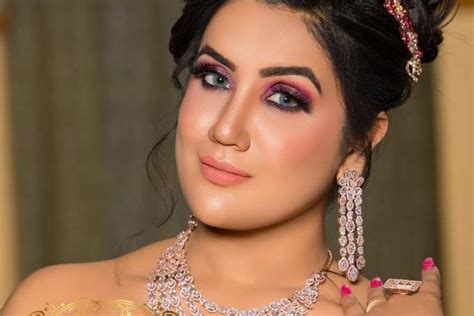 Makeover Plus Geeta Ahuja Makeup Artist Mayur Vihar Phase 1