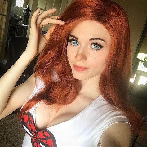 Blazing Hot Redheads That Will Make Your St Patrick S Day Better Redheads Beautiful Red
