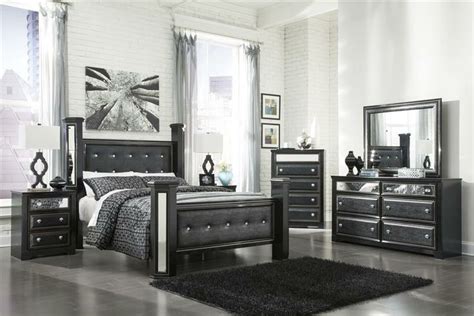 The furniture sets usually being used by people who want to have simple interior design. King Master Bedroom Sets | ... BLACK Faux Leather ...