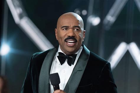 Steve harvey sent a strongly worded note to his staff asking for personal space. Steve Harvey covers student tuition for eight lucky ...