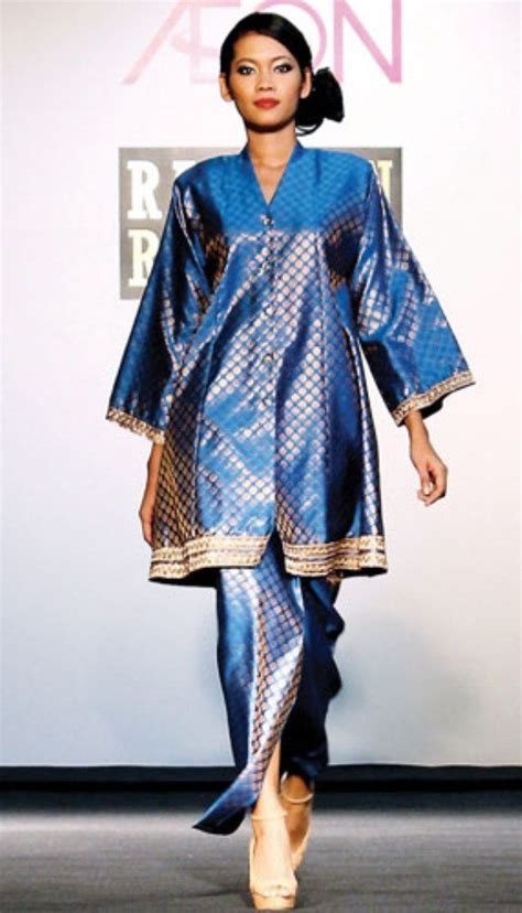 Biasanya, baju kurung merujuk pada wanita. Kebaya Pesak Pahang | Traditional fashion, Traditional ...